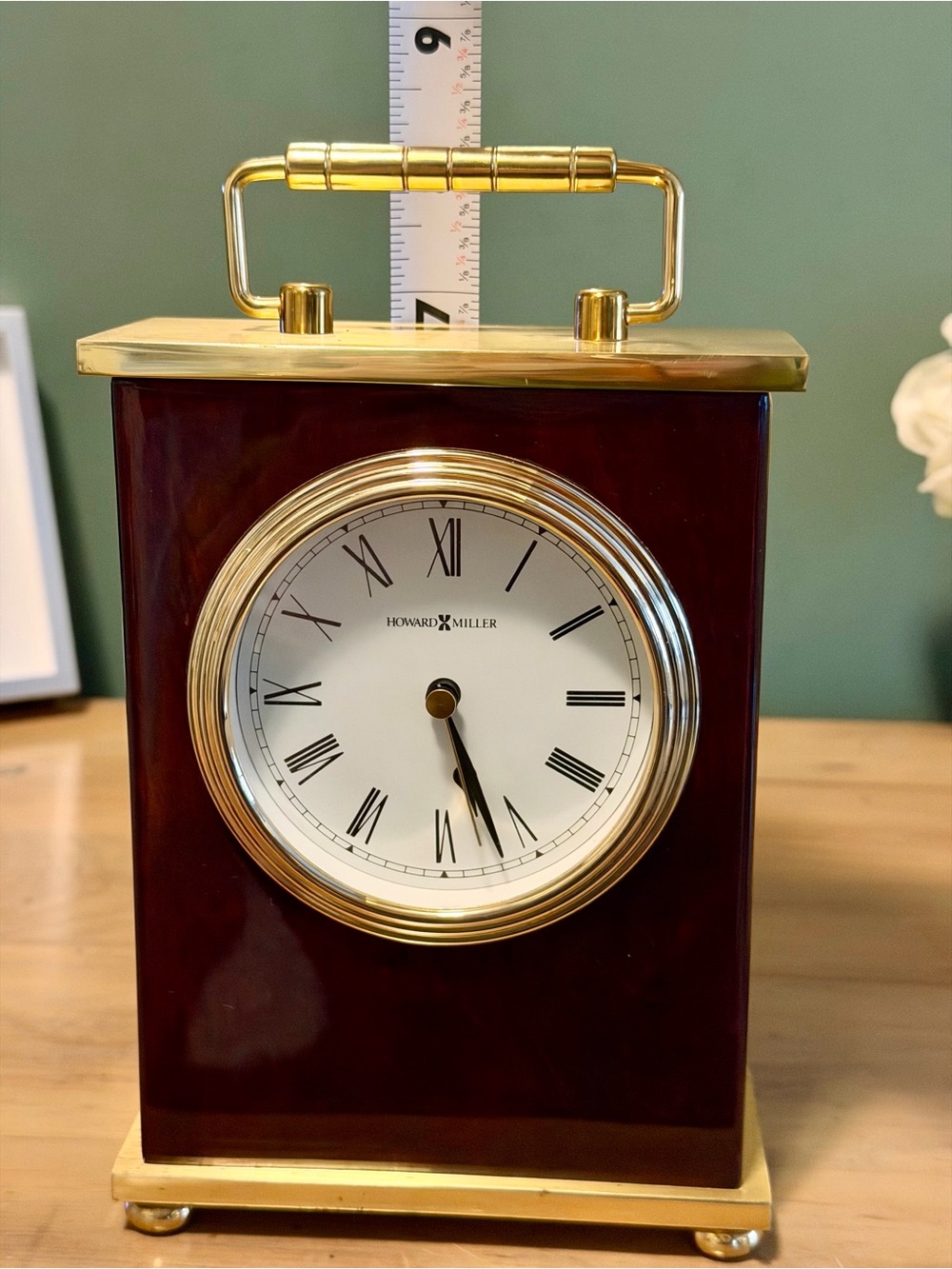 Howard Miller Rosewood Brass Tabletop Clock Vintage Style - Picture 9 of 11